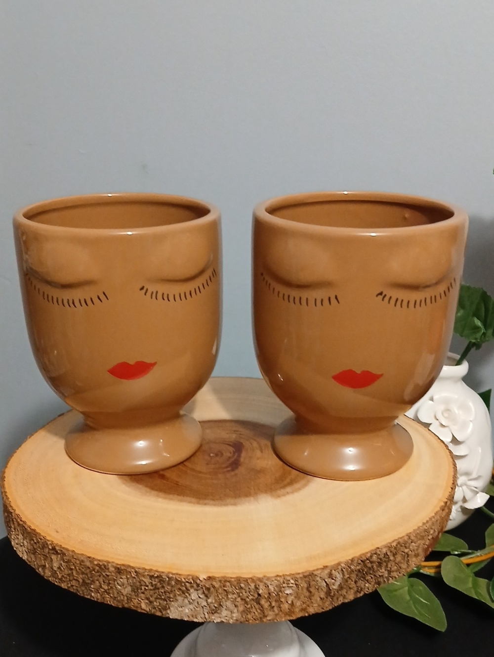 Set of 2 Ceramic Face Planters - Brown with Red Lips NWT